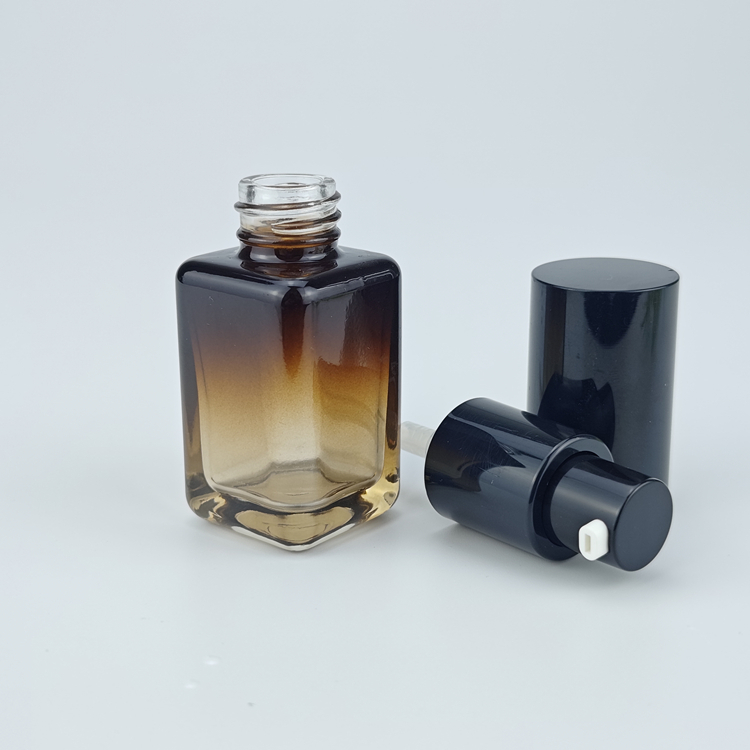 Glasslotionbottle2062.jpg