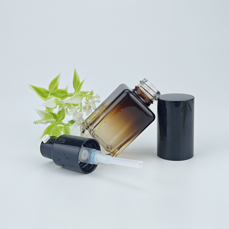 Glasslotionbottle2115.jpg