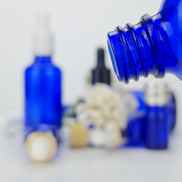 fragrance bottle588.jpg