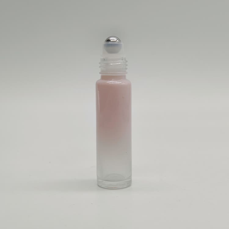 Roll on Bottle2544.jpg