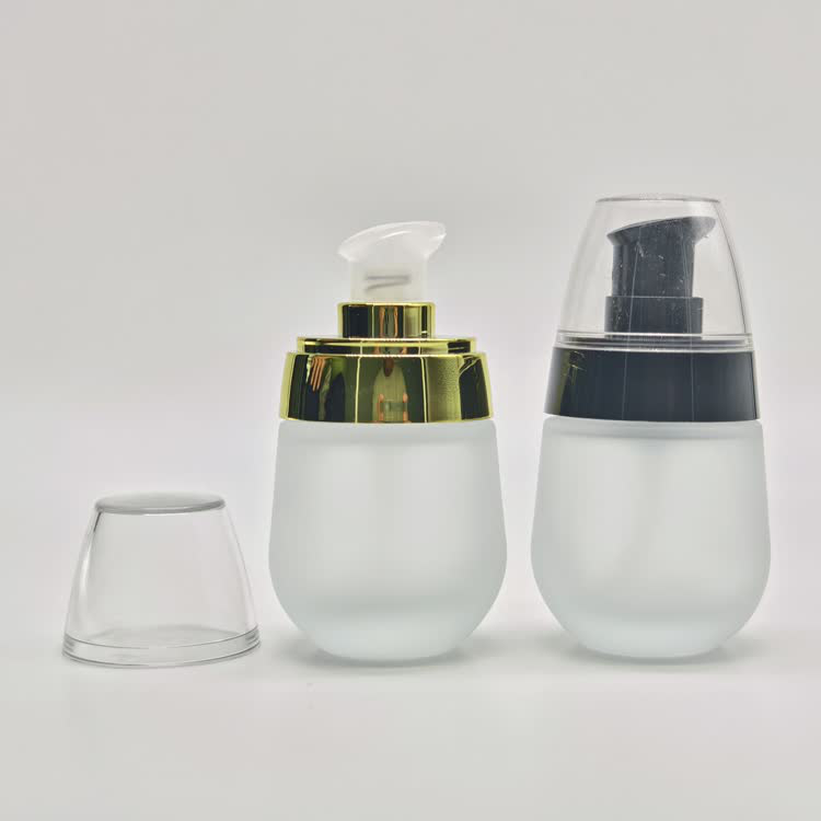 Foundation Bottle2597.jpg