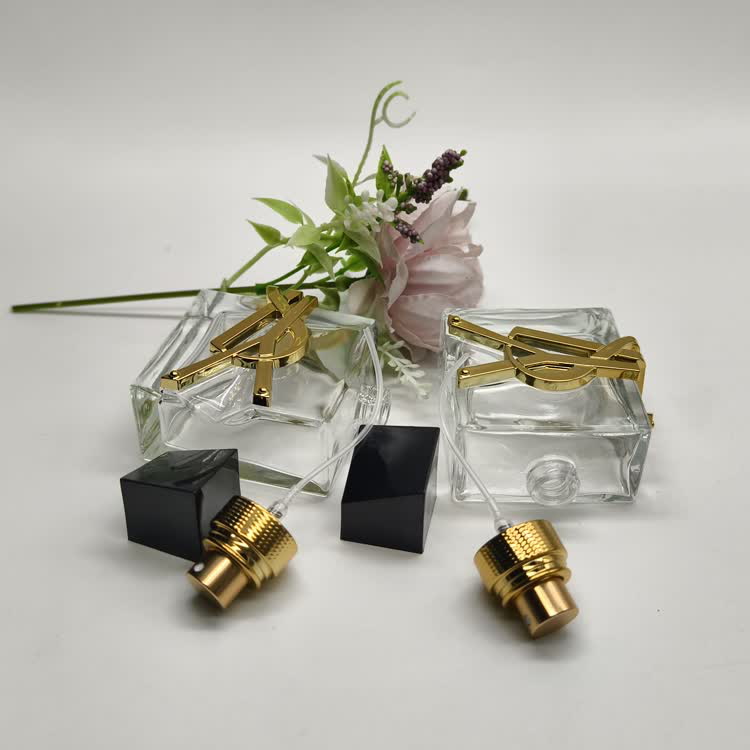 perfume bottle2615.jpg