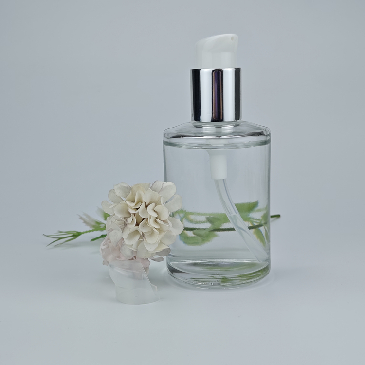 Glasslotionbottle3115.jpg