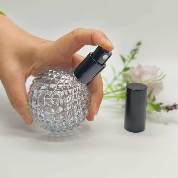 perfume bottle2741.jpg