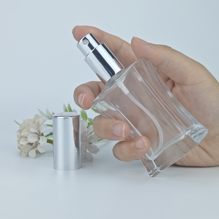 perfume bottle2582.jpg