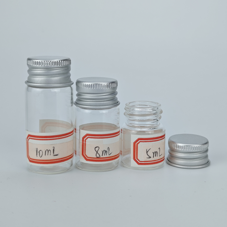 Glass vial0952.jpg