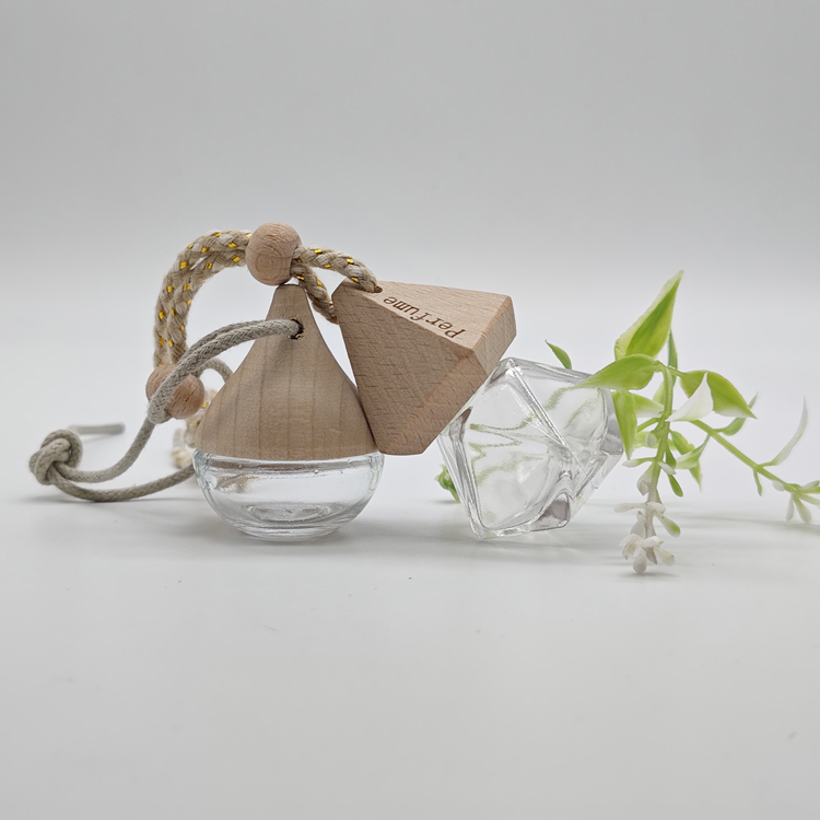 car bottle1594.jpg