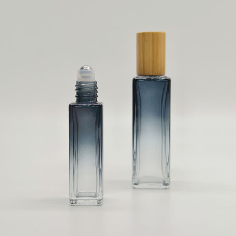 Roll on Bottle2603.jpg