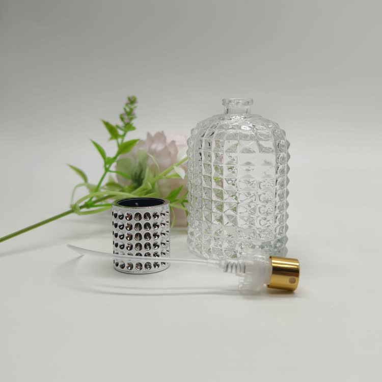 perfume bottle2707.jpg