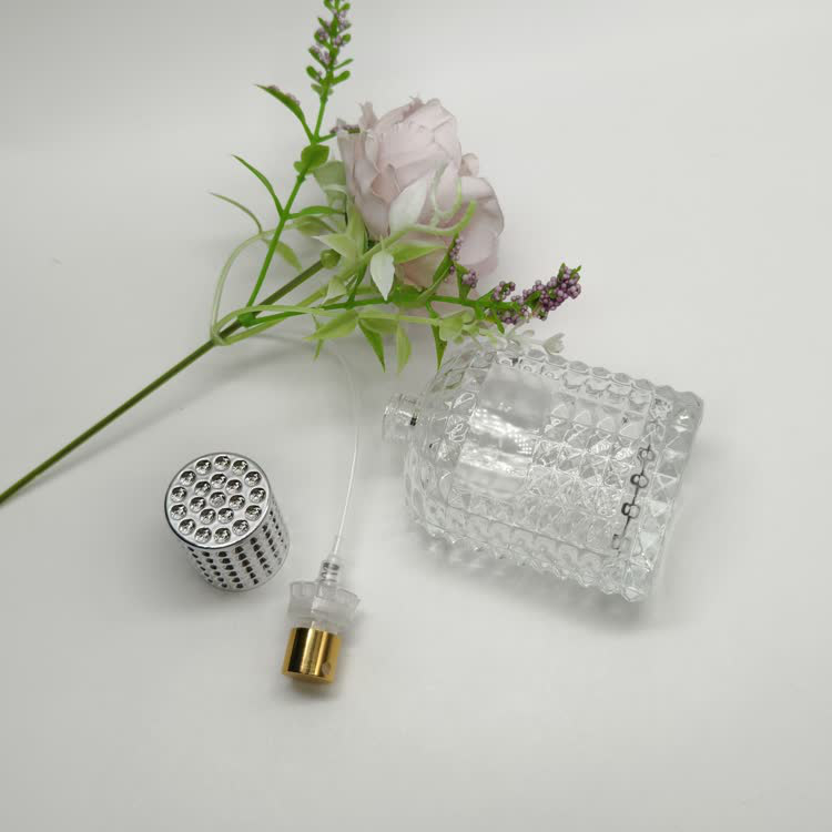 perfume bottle2706.jpg