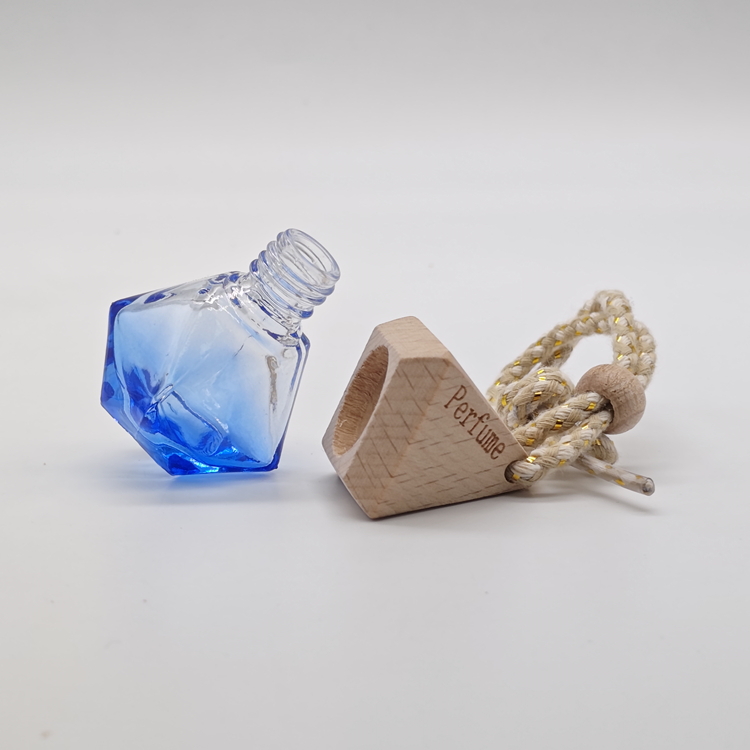 car bottle7714.jpg