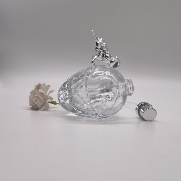 perfume bottle2935.jpg