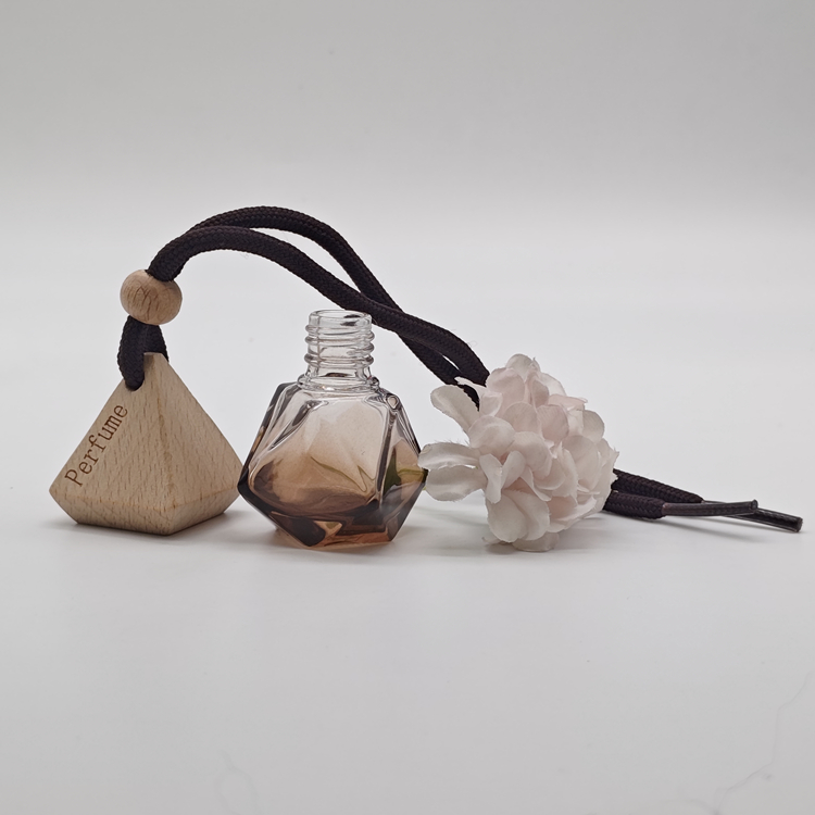 car bottle7102.jpg