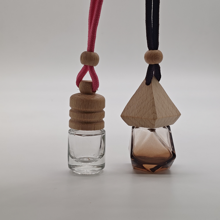 car bottle7220.jpg