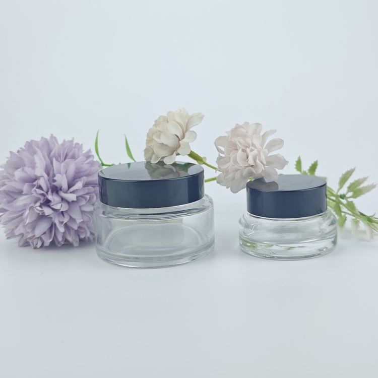 Glass Jar2166.jpg