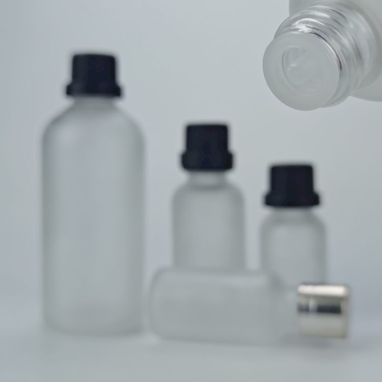 fragrance bottle1298.jpg