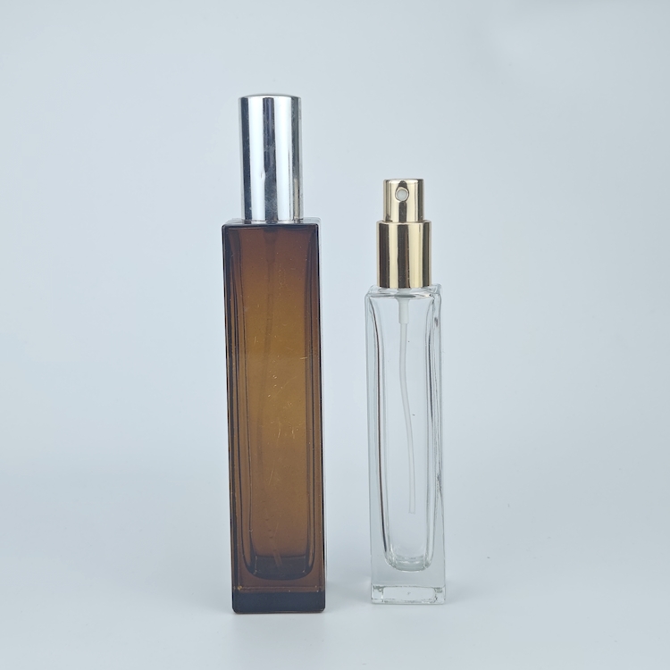perfume bottle3211.jpg