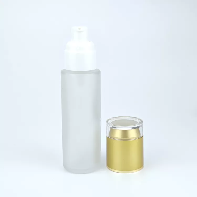 Wholesale glass cosmetic bottle