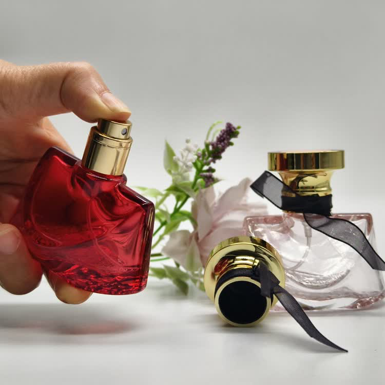 perfume bottle2626.jpg