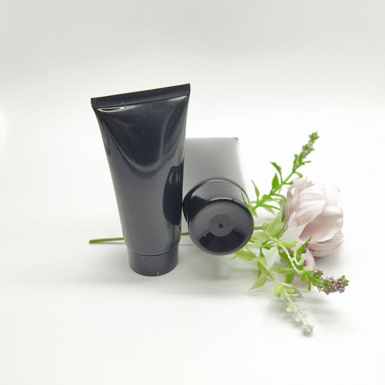 Cosmetics squeeze tube2641.jpg