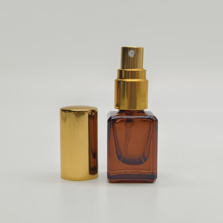 perfume bottle2976.jpg