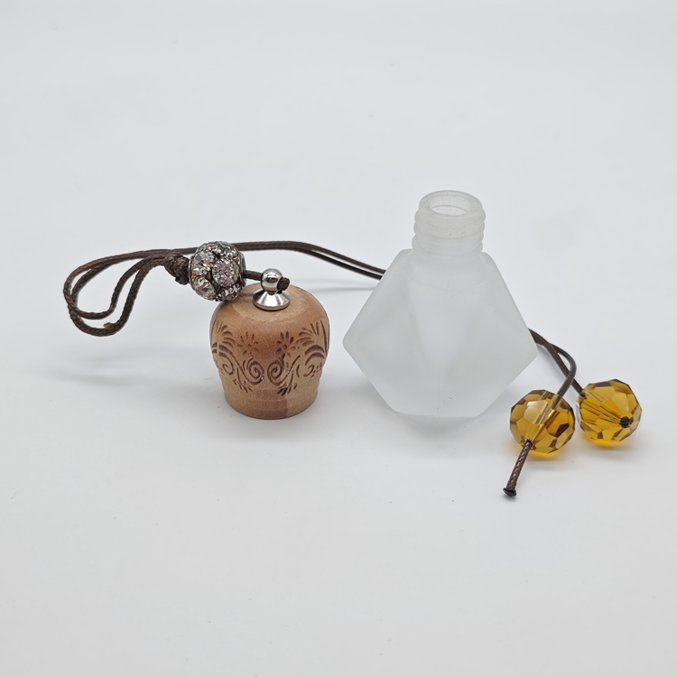 car bottle9287.jpg