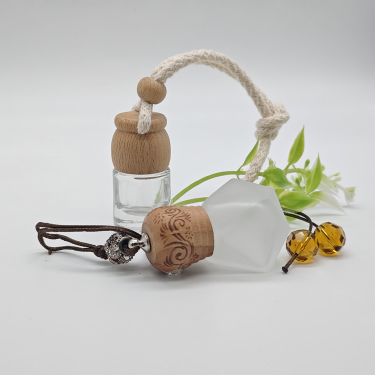car bottle9366.jpg