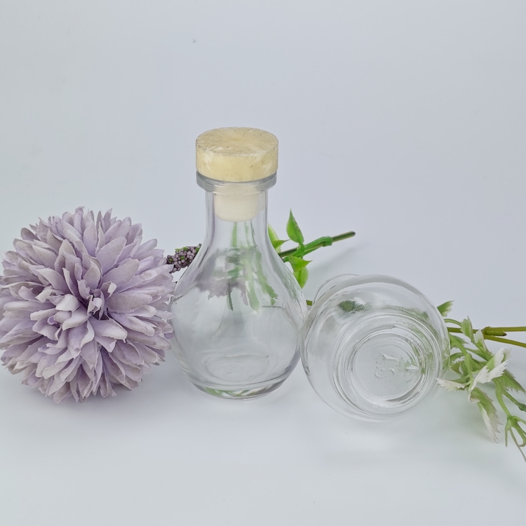 fragrance bottle575.jpg