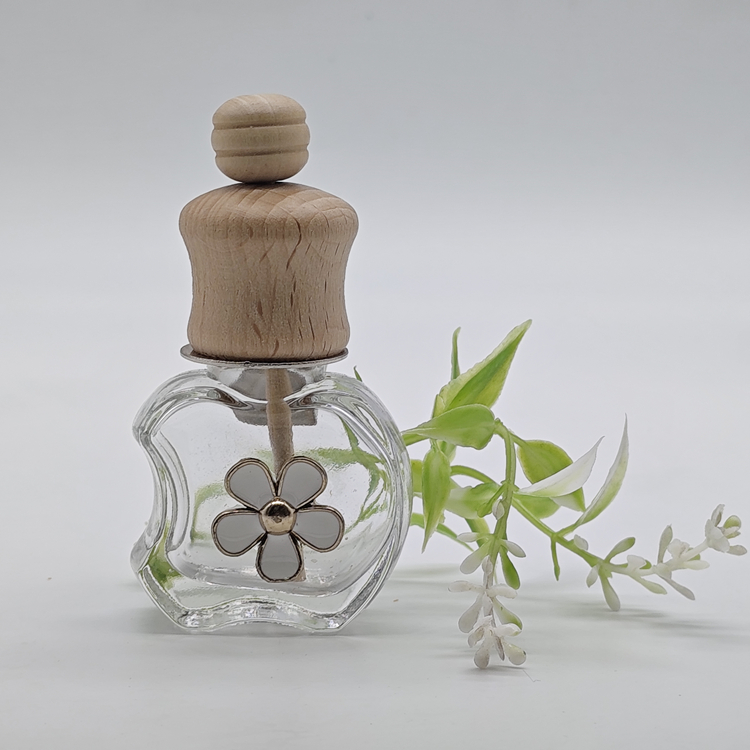 car bottle5285.jpg