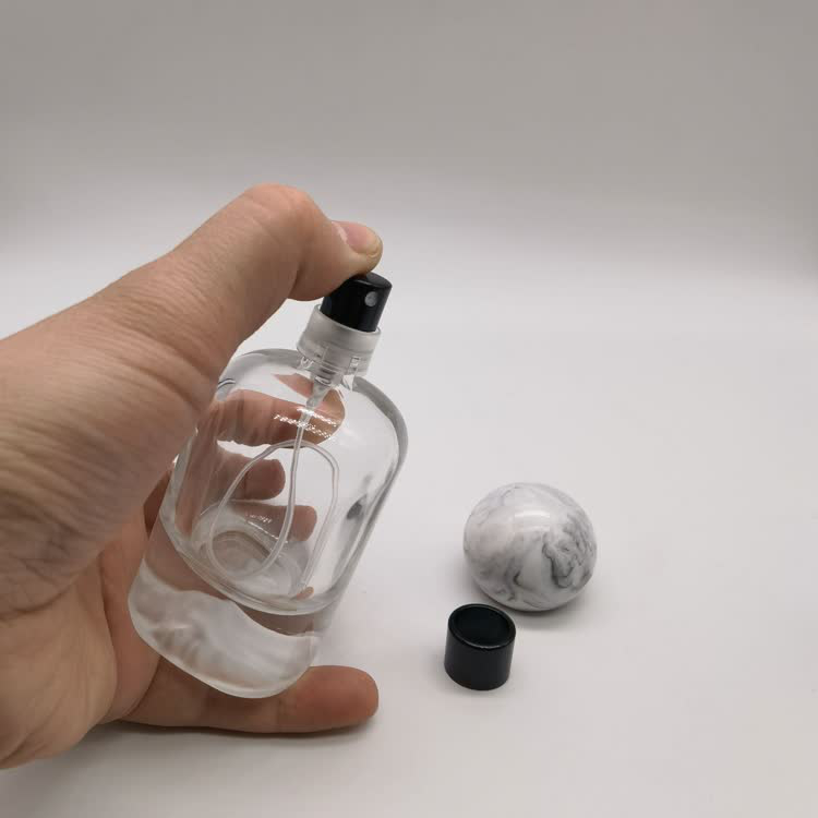 perfume bottle2855.jpg